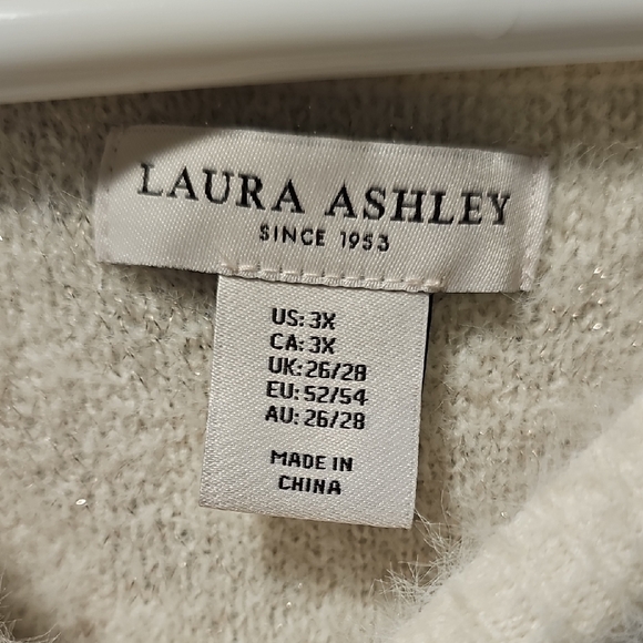 Laura Ashley Cream Textured Sweater - Picture 2 of 6
